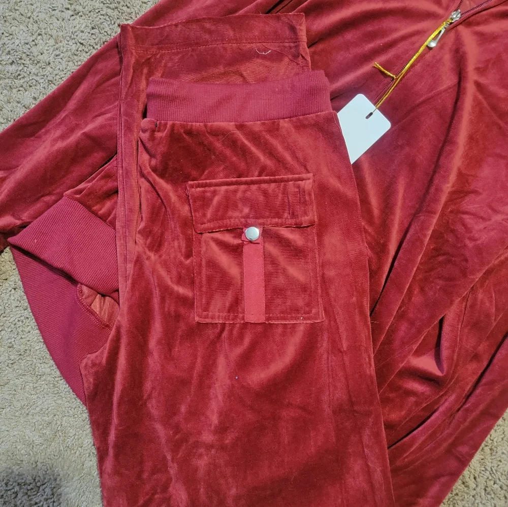 WOMENS TRACK SUIT - Picture 4 of 5